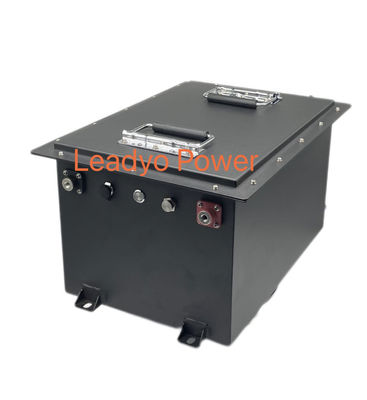 खरीदें एलसीडी डिस्प्ले के साथ हाई करंट लिथियम गोल्फ कार्ट बैटरी 48V 100Ah 200A LiFePO4 ऑनलाइन निर्माण