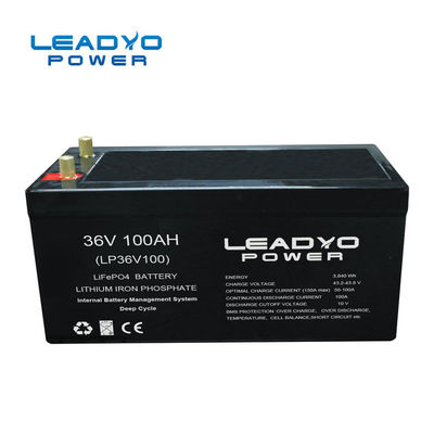 अच्छा मूल्य IP66 वाटरप्रूफ रिचार्जेबल लिथियम आयन मरीन बैटरी 36V 100Ah LiFePO4 ब्लूटूथ के साथ डीप साइकिल बैटरी ऑनलाइन