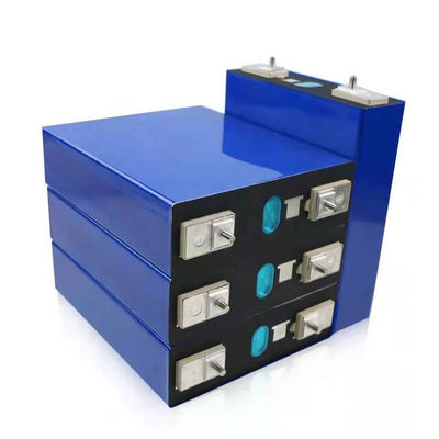 अच्छा मूल्य UN38.3 प्रमाणित लिथियम बैटरी सेल 3.2V 202Ah Lifepo4 प्रिज्मीय सेल ऑनलाइन